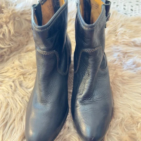 Sofft Black Ankle Boots with Buckle, women’s 7.5​ - Picture 11 of 13